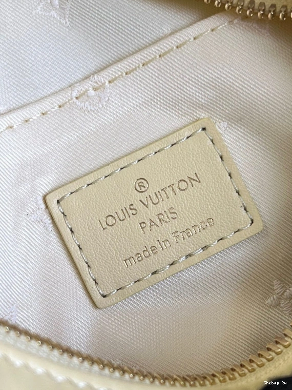 VUITTON MOON THE OVER LOUIS 0729
